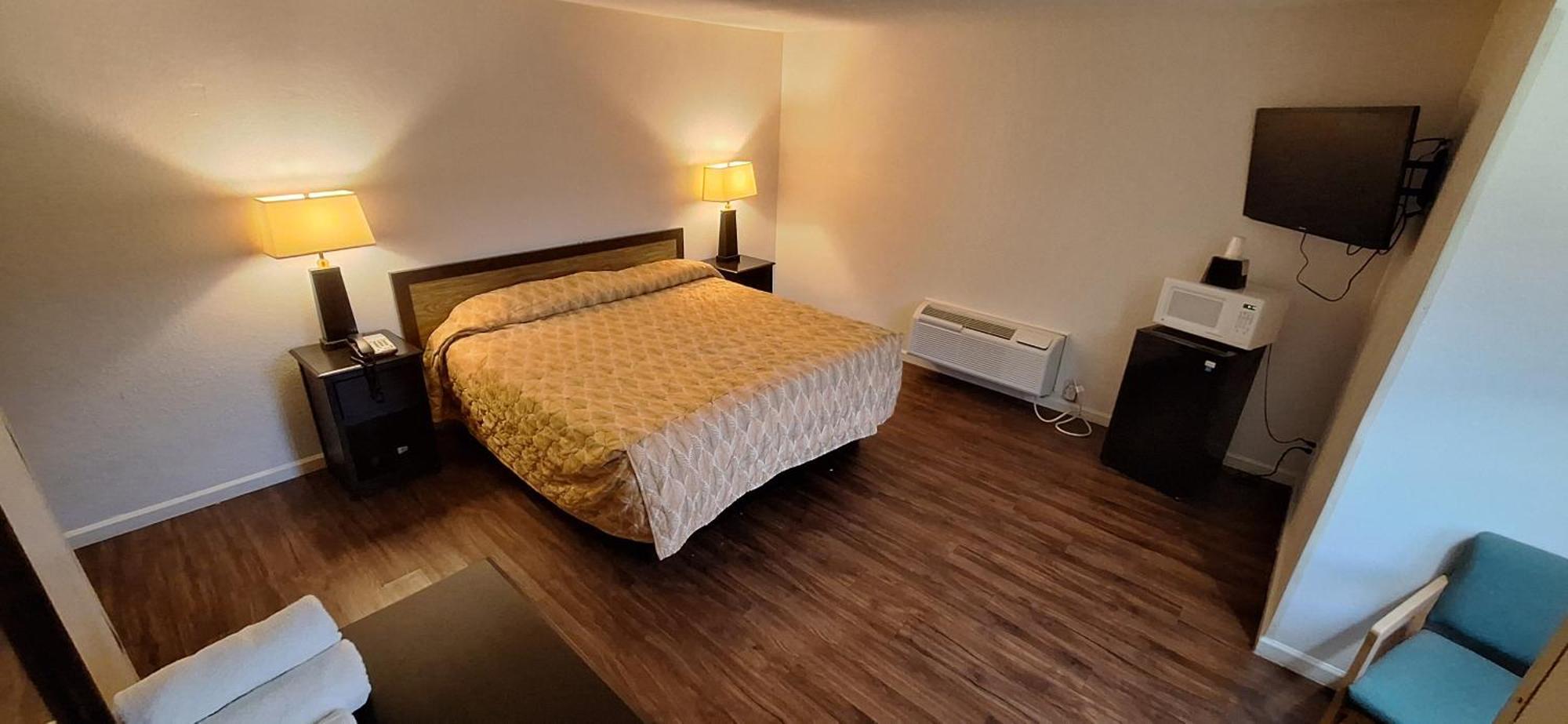 Lodge Tennessee Mountain Pigeon Forge